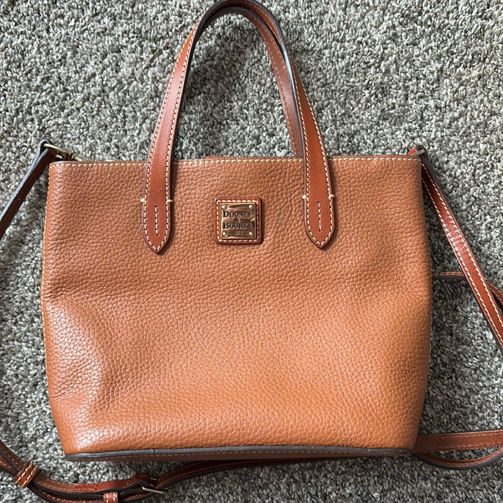 Dooney & Bourke Purse